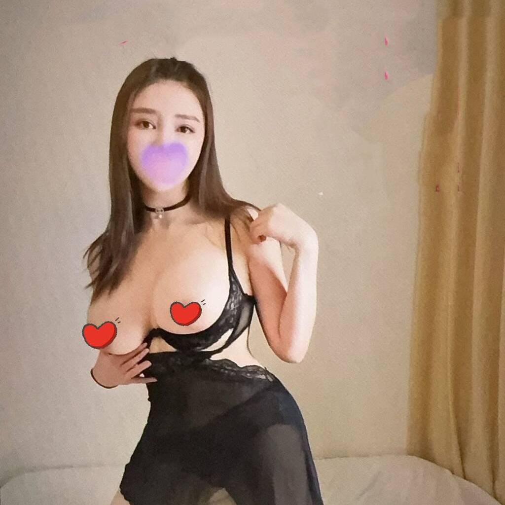 
                        Yoyo & Anna
                     is Female Escorts. | Vancouver | British Columbia | Canada | escortsaffair.com 