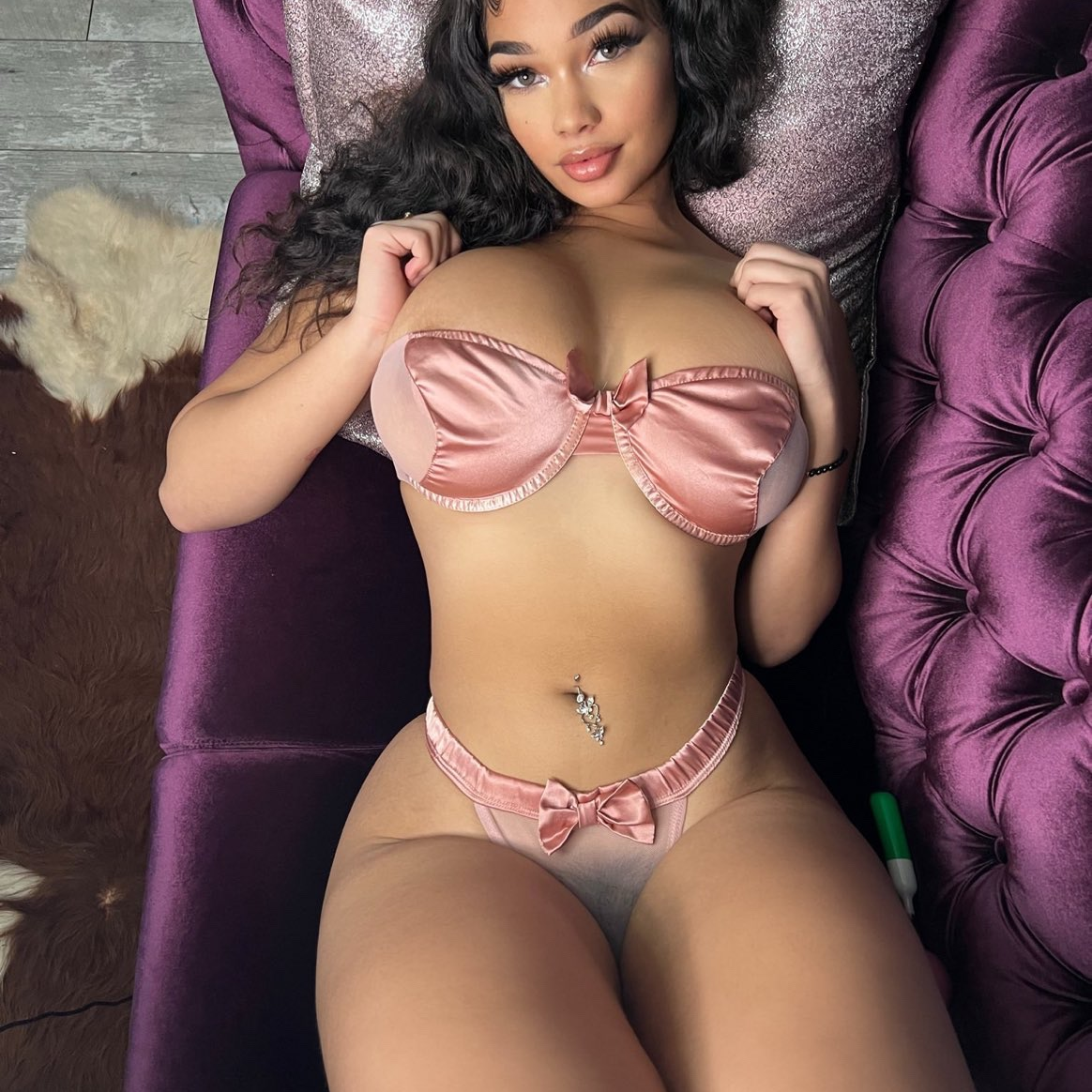 Jessica is Female Escorts. | Peterborough | Ontario | Canada | escortsaffair.com 