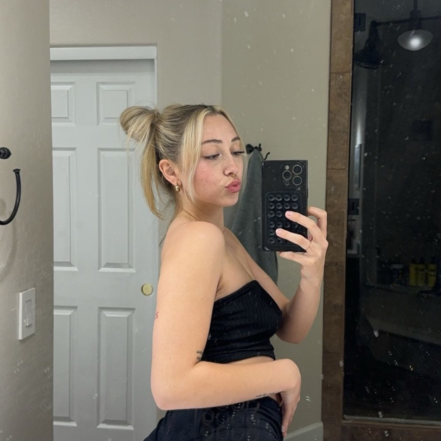 Sarah is Female Escorts. | Yakima | Washington | United States | escortsaffair.com 