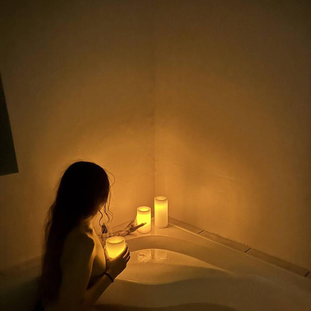 
                        Alana
                     is Female Escorts. | Richmond Hill | Ontario | Canada | escortsaffair.com 