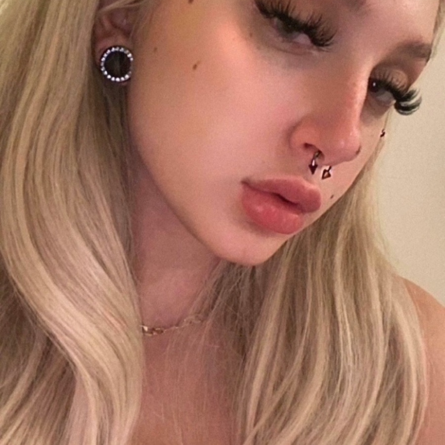 Alicia is Female Escorts. | Moncton | New Brunswick | Canada | escortsaffair.com 