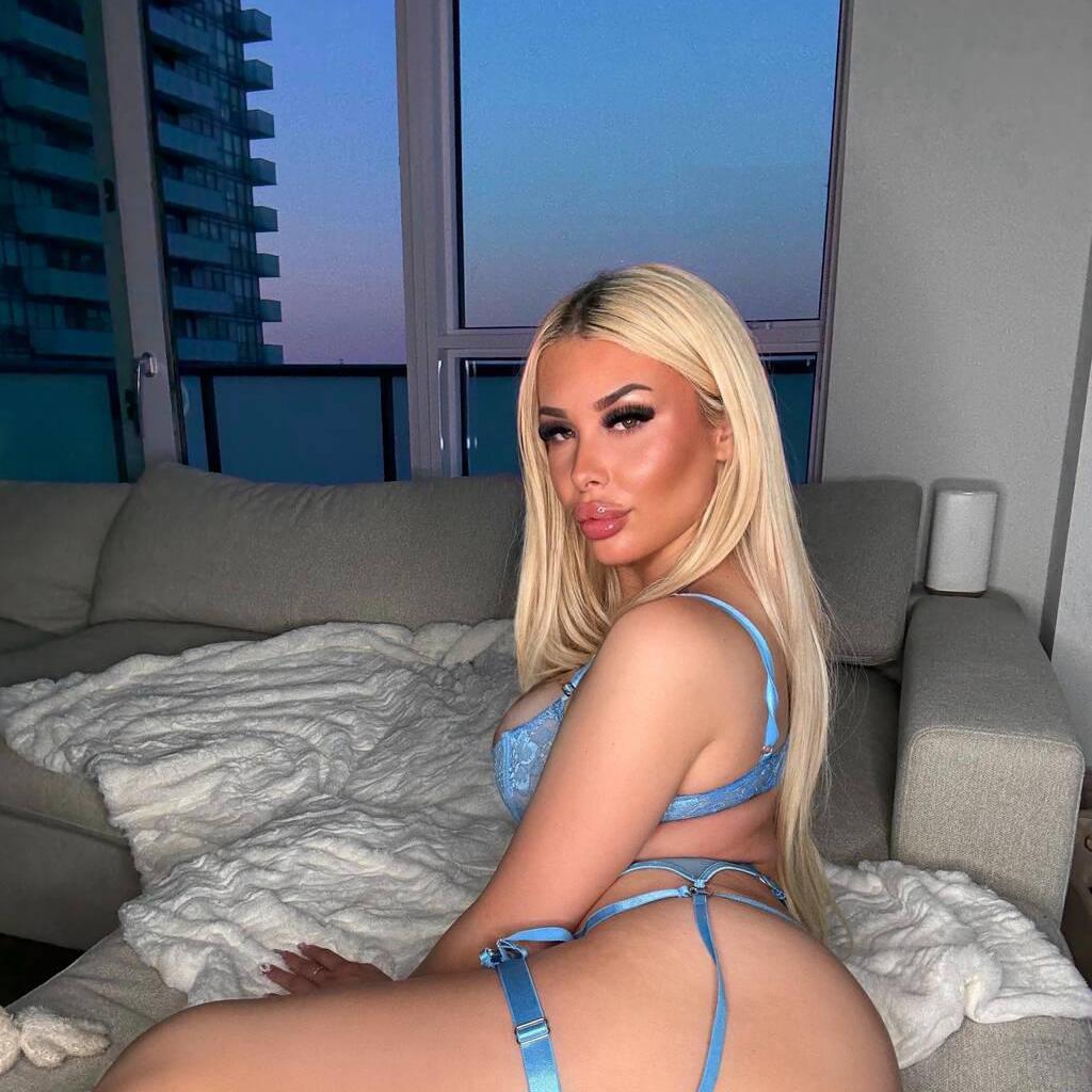 
                        Barbie
                     is Female Escorts. | Toronto | Ontario | Canada | escortsaffair.com 