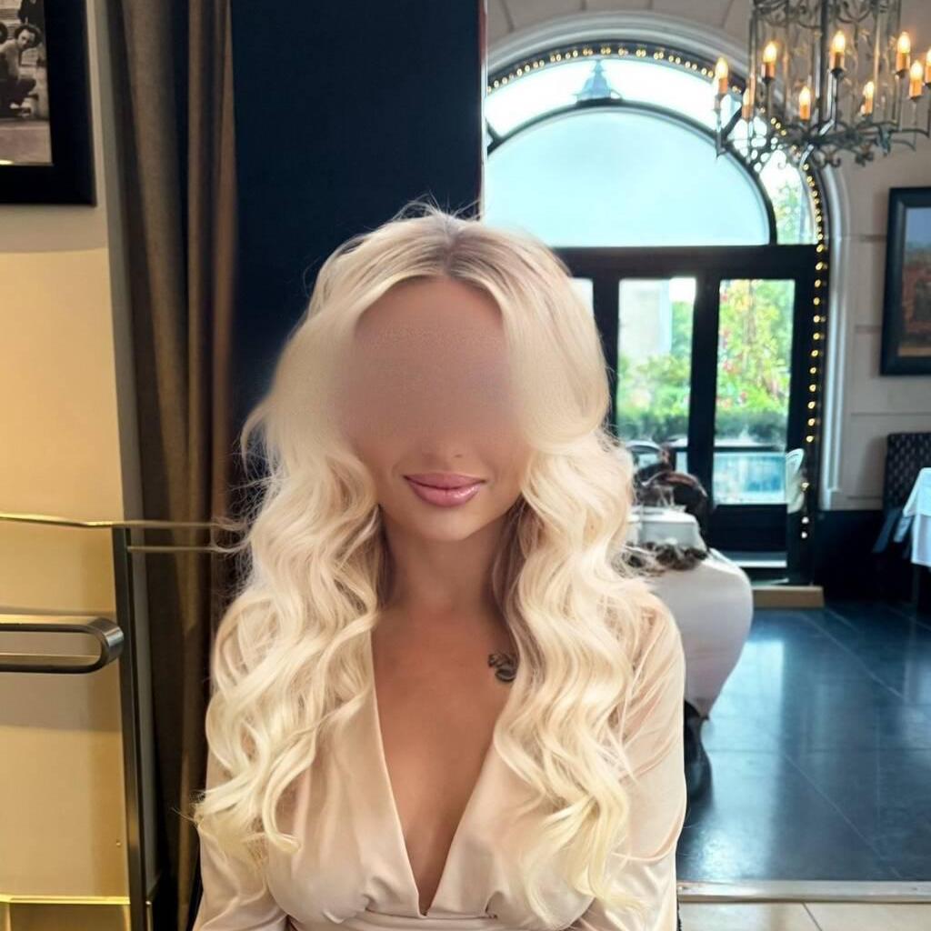 
                        Taylor rose. Back in town
                     is Female Escorts. | Hamilton | Ontario | Canada | escortsaffair.com 