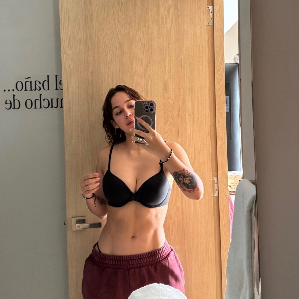 Mary is Female Escorts. | Outer Banks | North Carolina | United States | escortsaffair.com 