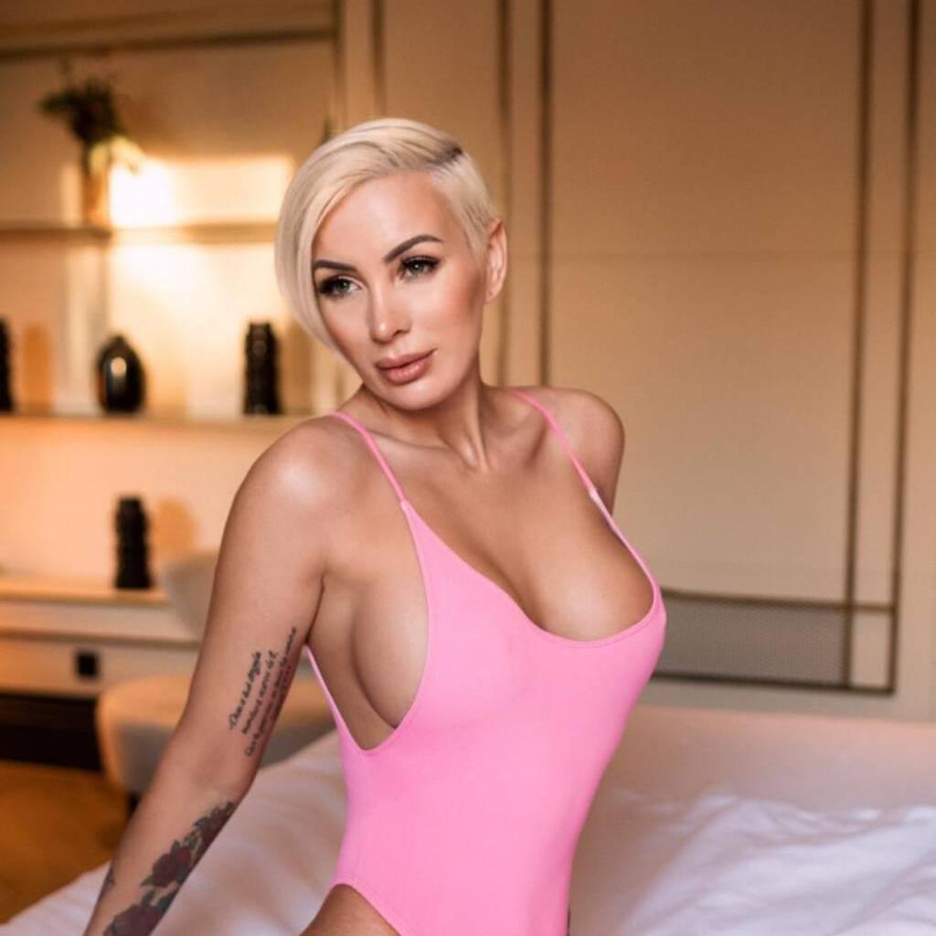 
                        Monic
                     is Female Escorts. | Brandon | Manitoba | Canada | escortsaffair.com 