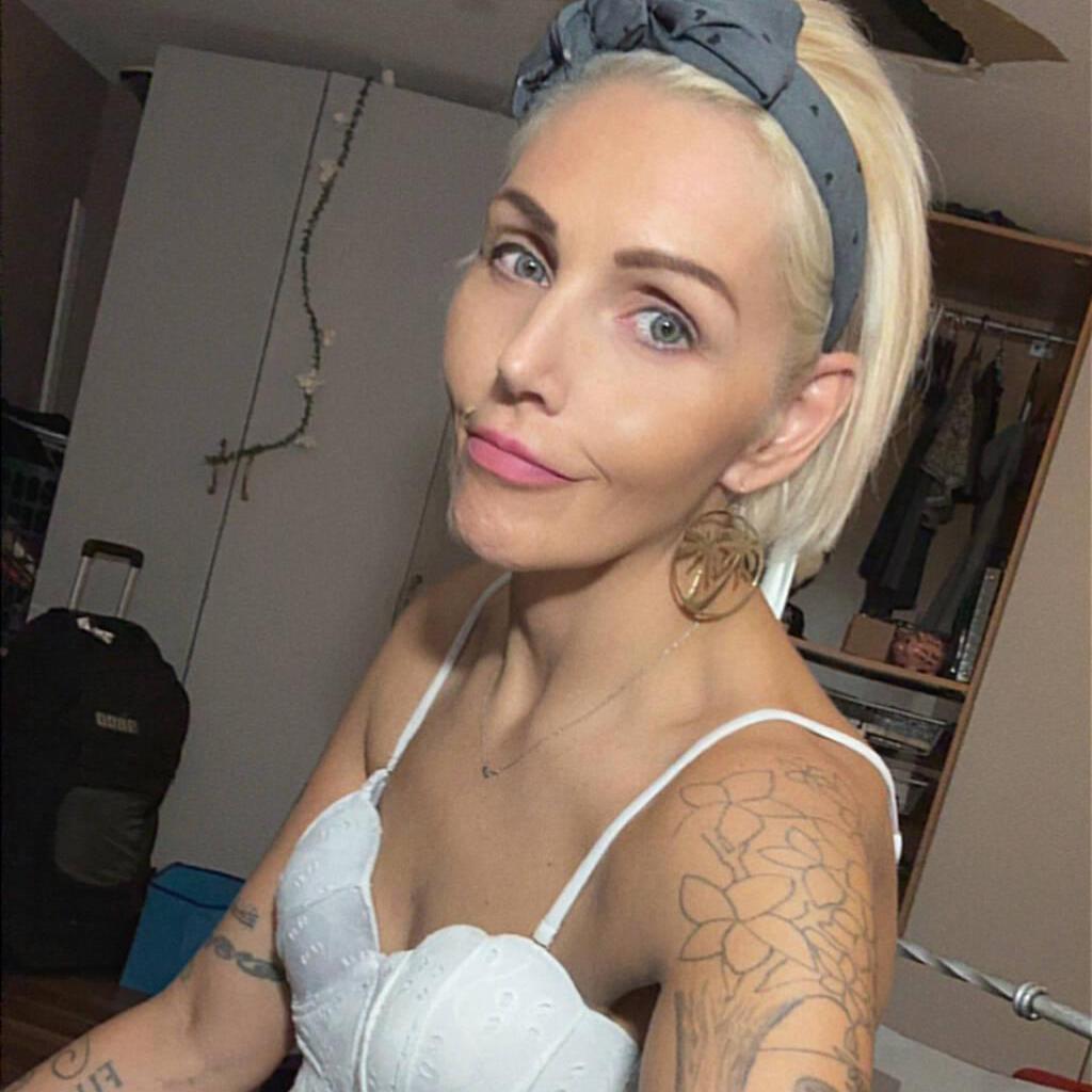 
                        Amber
                     is Female Escorts. | Vancouver | British Columbia | Canada | escortsaffair.com 