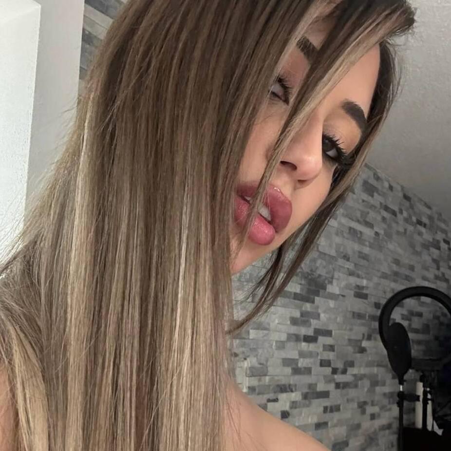 
                        Louise
                     is Female Escorts. | Nanaimo | British Columbia | Canada | escortsaffair.com 