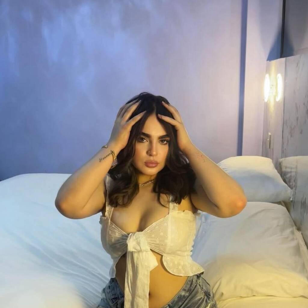 
                        Laura
                     is Female Escorts. | Owen Sound | Ontario | Canada | escortsaffair.com 