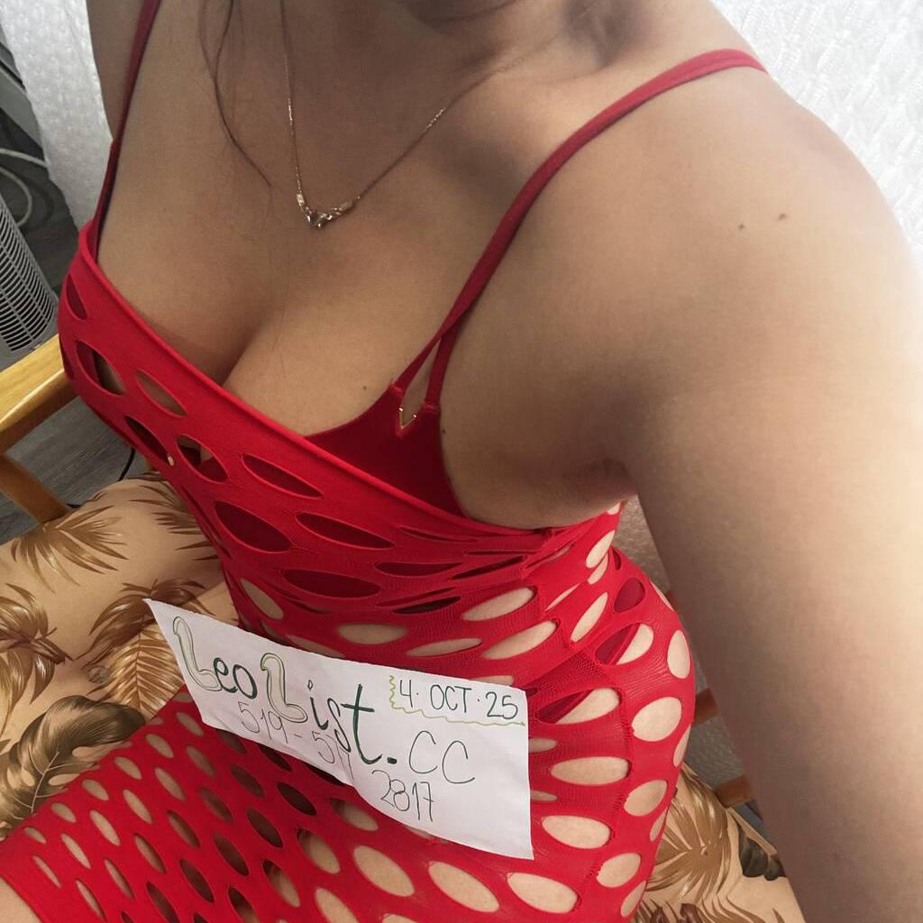 
                        Viktoria
                     is Female Escorts. | Ottawa | Ontario | Canada | escortsaffair.com 