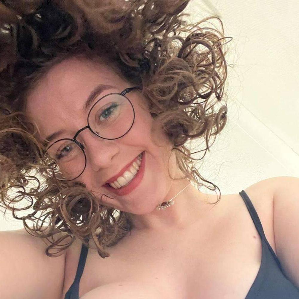 
                        Riss
                     is Female Escorts. | Yellowknife | Northwest Territories | Canada | escortsaffair.com 