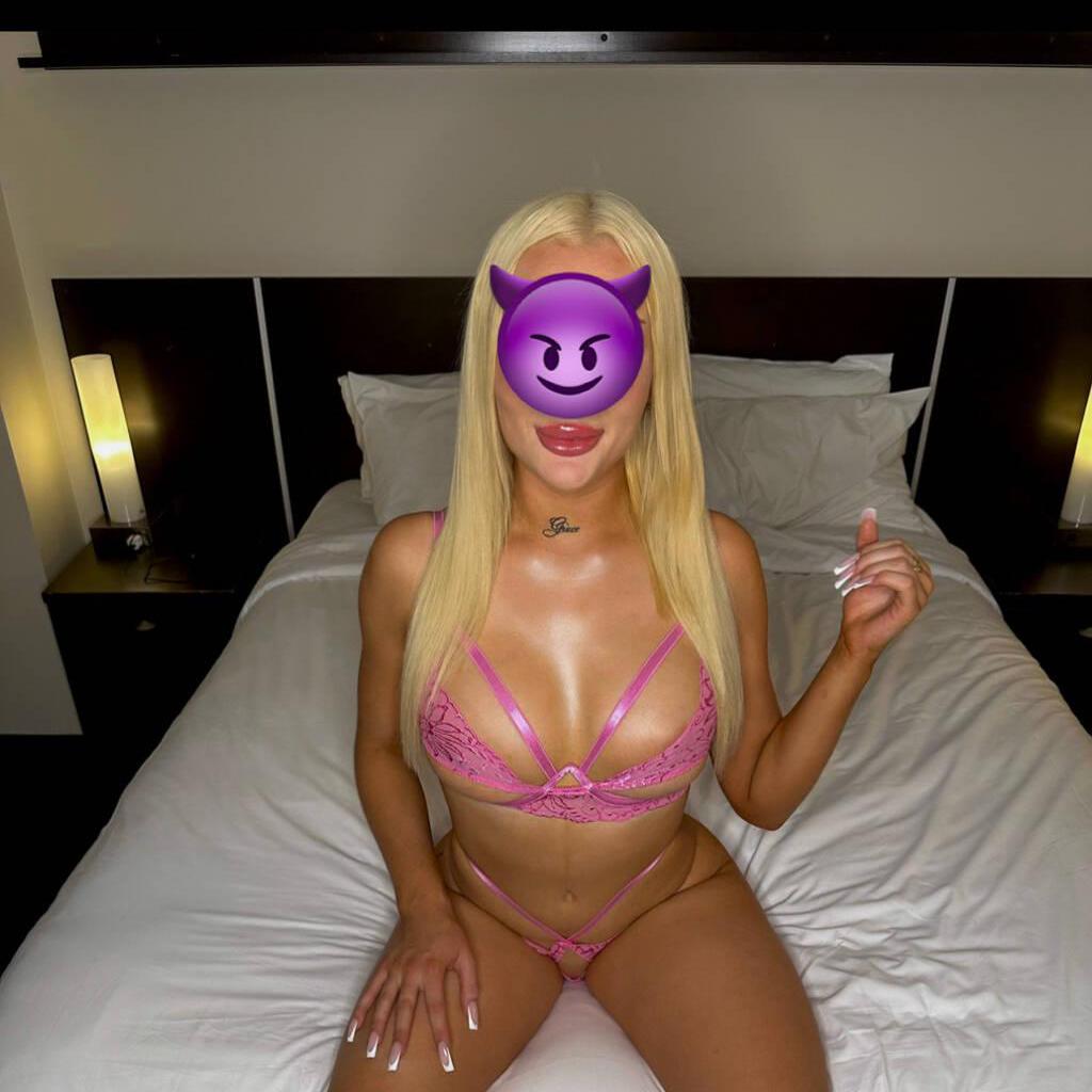 
                        Lulu
                     is Female Escorts. | Toronto | Ontario | Canada | escortsaffair.com 