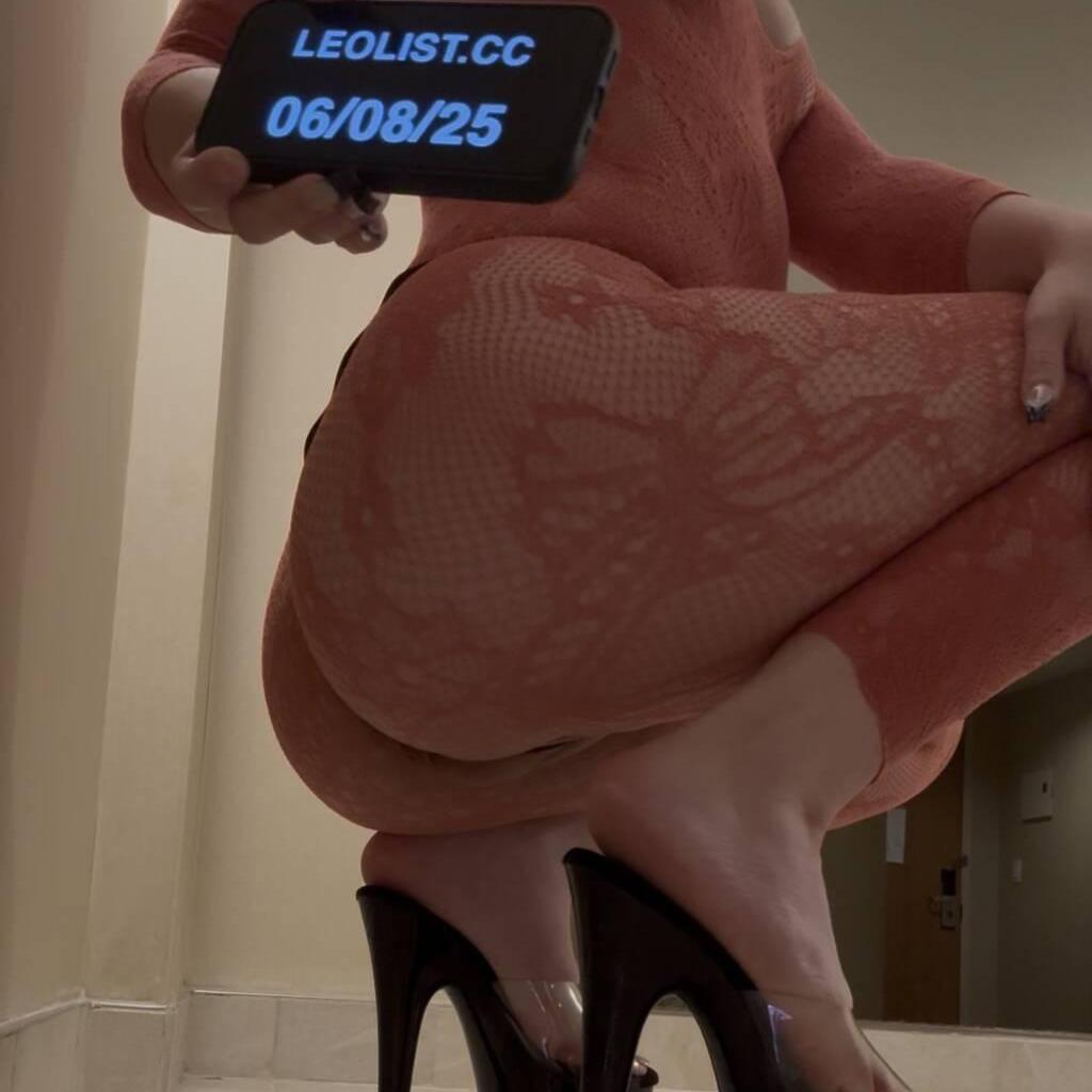 
                        Emma
                     is Female Escorts. | Cambridge | Ontario | Canada | escortsaffair.com 