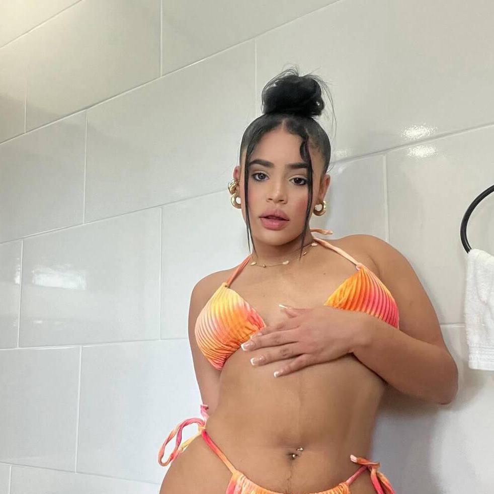 
                        Laura
                     is Female Escorts. | Ft Mcmurray | Alberta | Canada | escortsaffair.com 