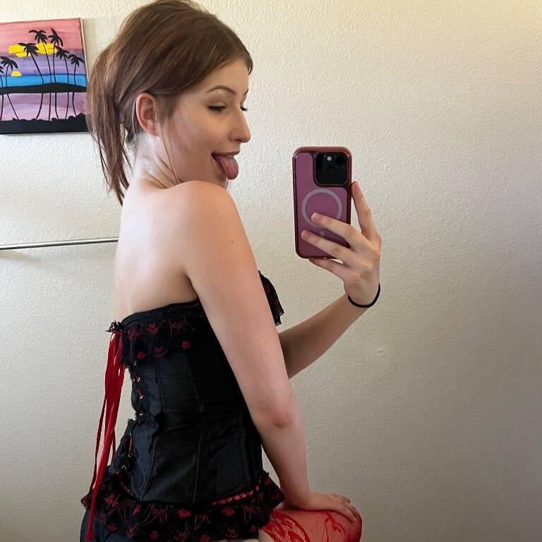 
                        Bree
                     is Female Escorts. | St. John | New Brunswick | Canada | escortsaffair.com 