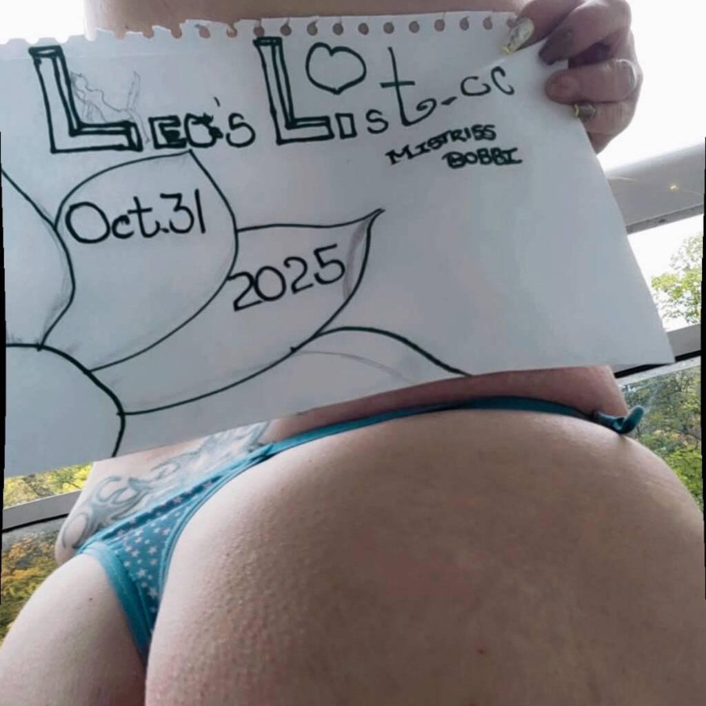 
                        Mistress Bobbi
                     is Female Escorts. | Oakville | Ontario | Canada | escortsaffair.com 