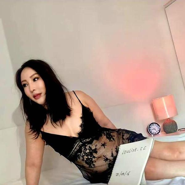 
                        Ming
                     is Female Escorts. | Montreal | Quebec | Canada | escortsaffair.com 