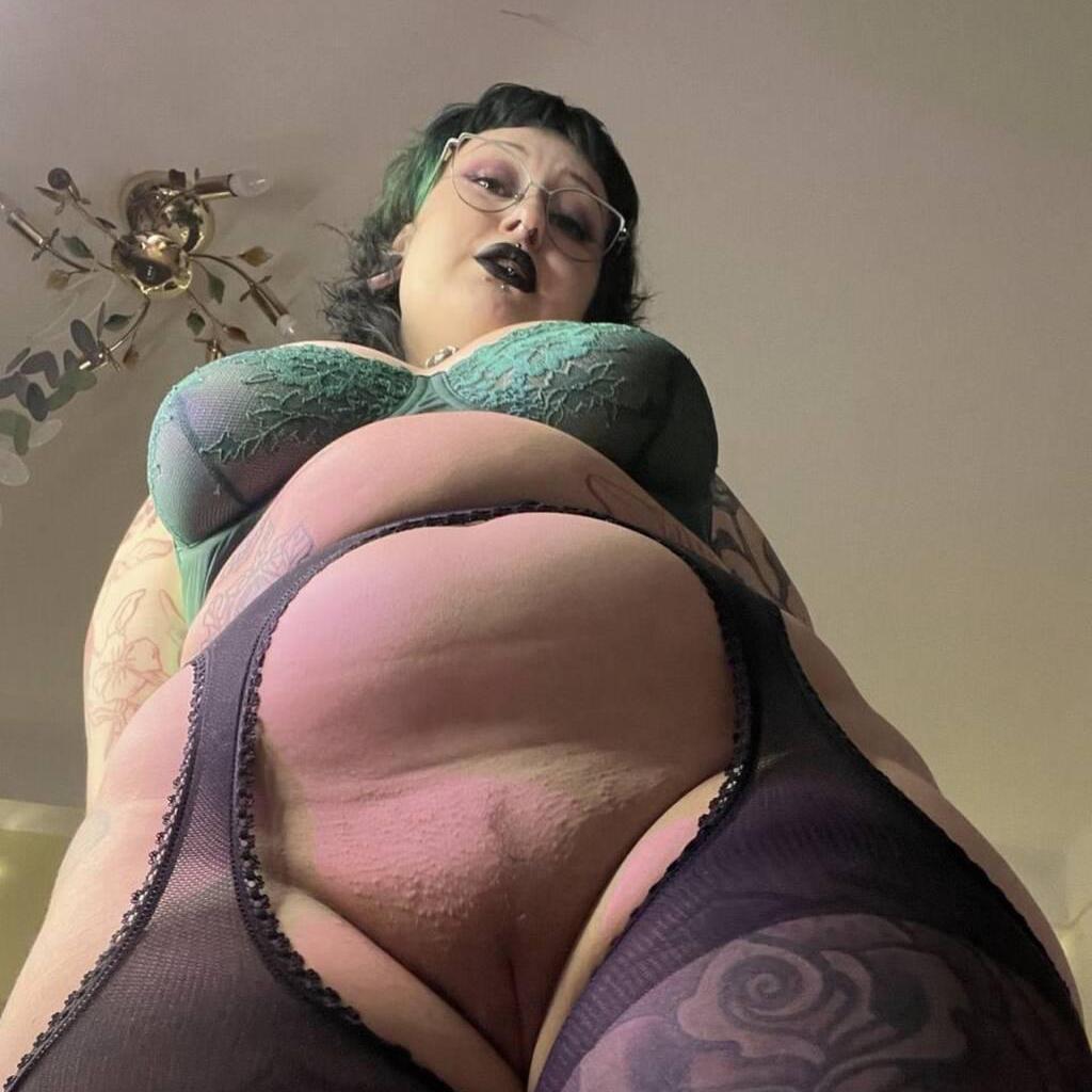 
                        Amber
                     is Female Escorts. | St. Albert | Alberta | Canada | escortsaffair.com 