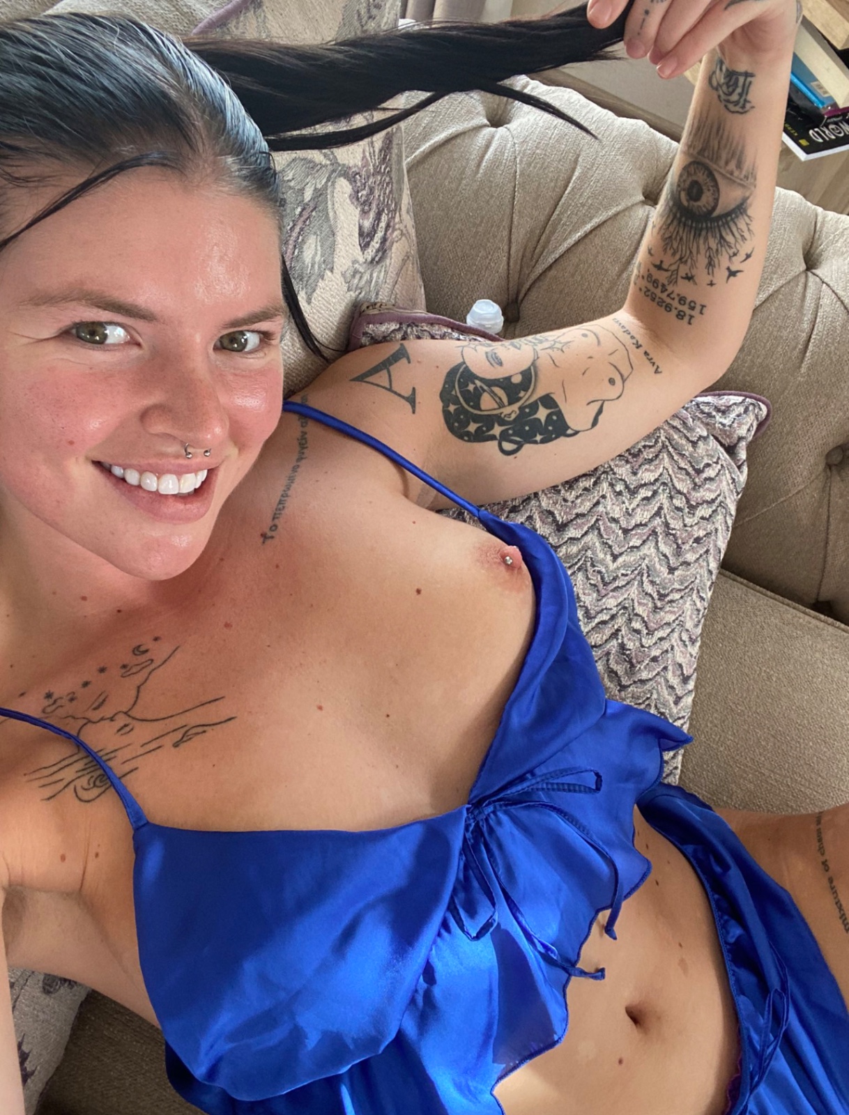 Just your typical white girl who’s here too satisfy you sexually 💦🍆🍑💦💦