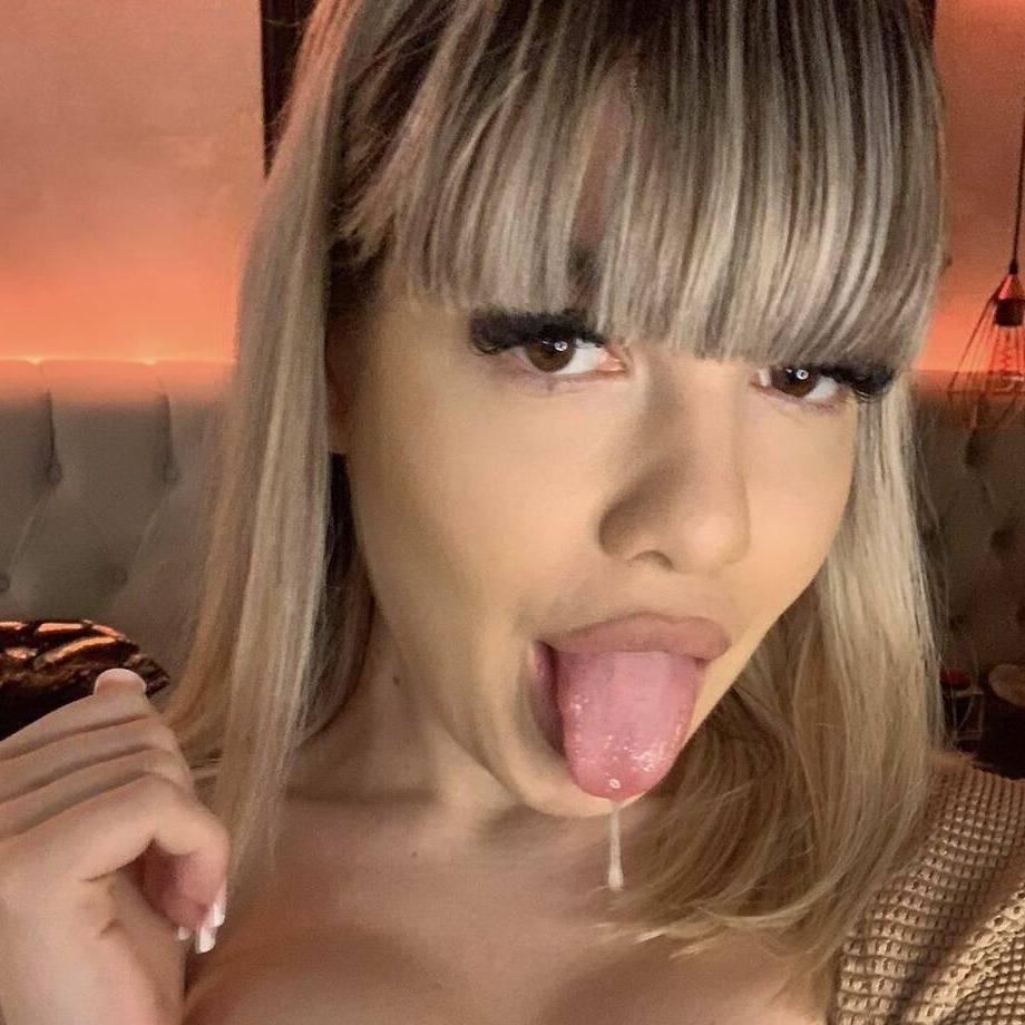 
                        Iris
                     is Female Escorts. | Kingston | Ontario | Canada | escortsaffair.com 