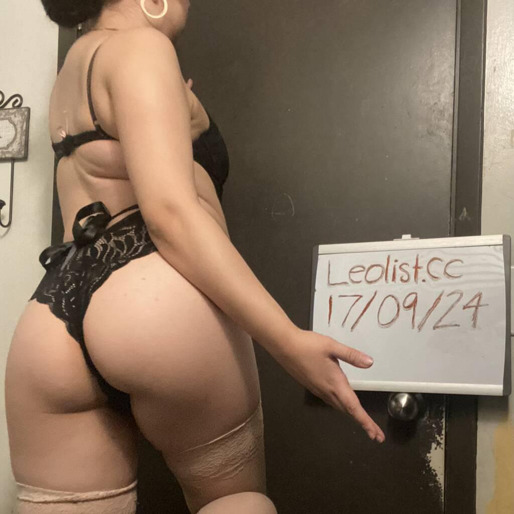 
                        Amira
                     is Female Escorts. | Winnipeg | Manitoba | Canada | escortsaffair.com 