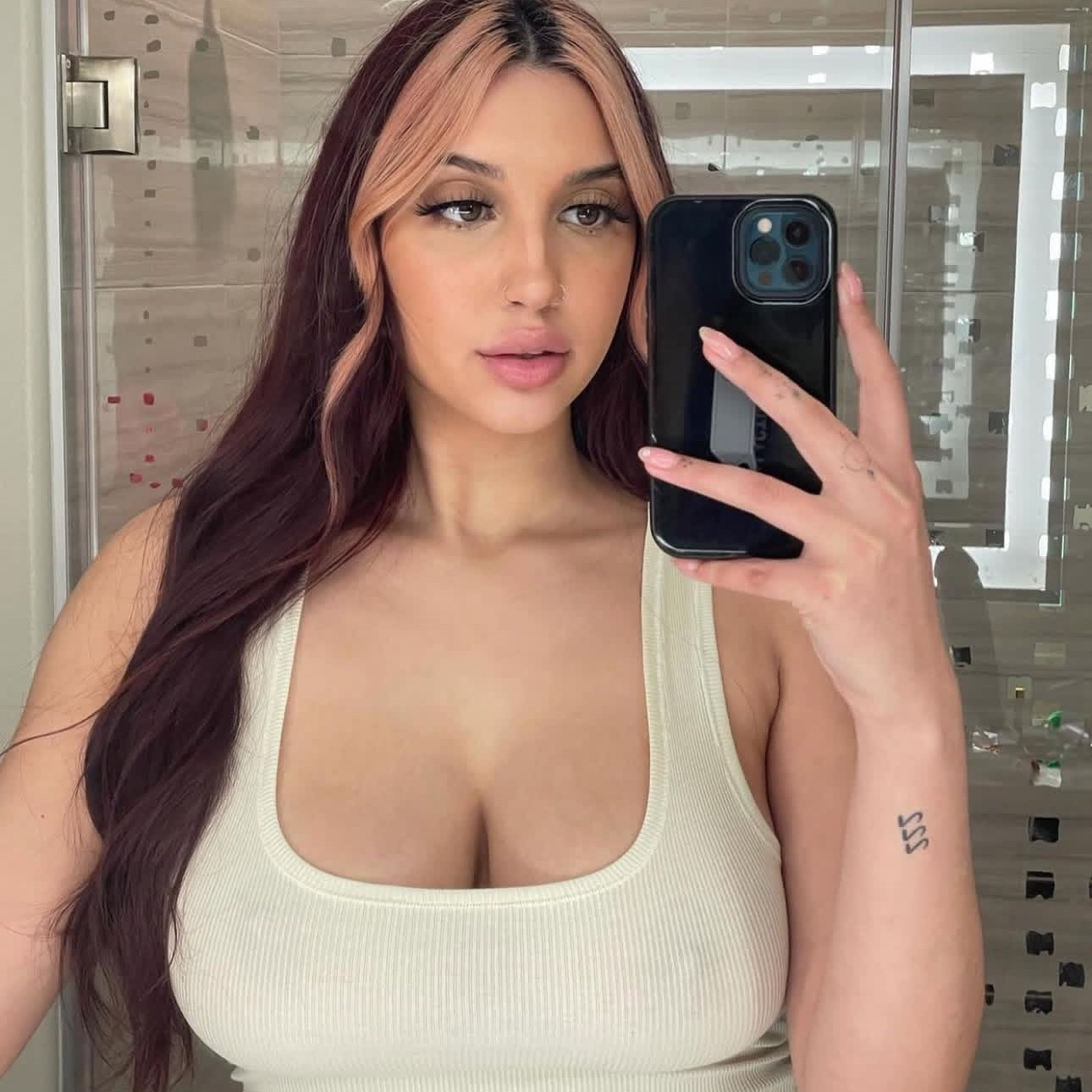 Loretta is Female Escorts. | Kansas City | Missouri | United States | escortsaffair.com 