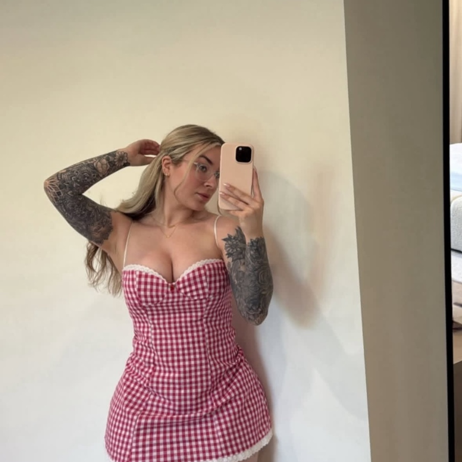 West is Female Escorts. | Sioux City | Iowa | United States | escortsaffair.com 