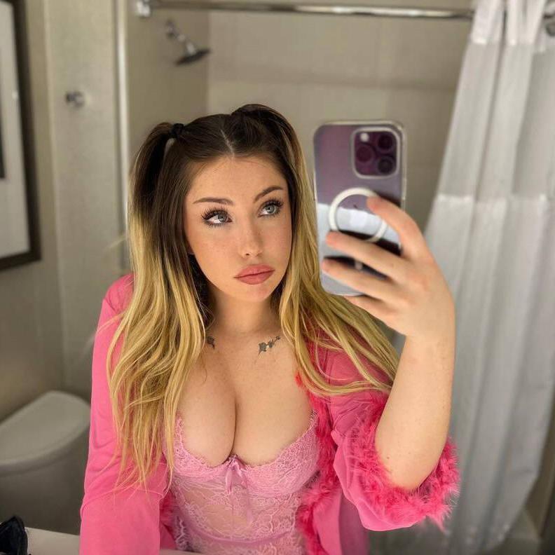 
                        Andrea
                     is Female Escorts. | Medicine Hat | Alberta | Canada | escortsaffair.com 