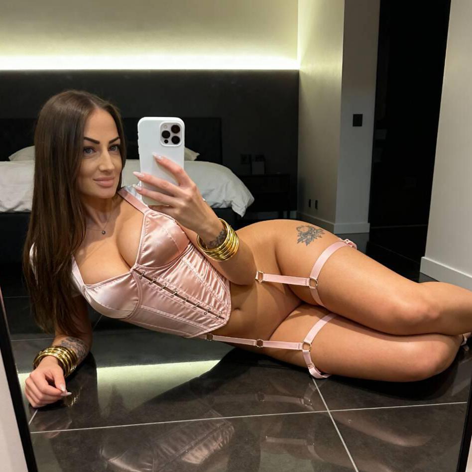 
                        Aria De Bella
                     is Female Escorts. | Edmonton | Alberta | Canada | escortsaffair.com 