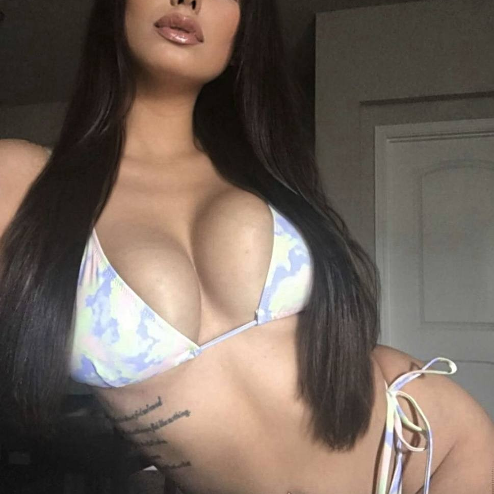 Alicia is Female Escorts. | Montreal | Quebec | Canada | escortsaffair.com 