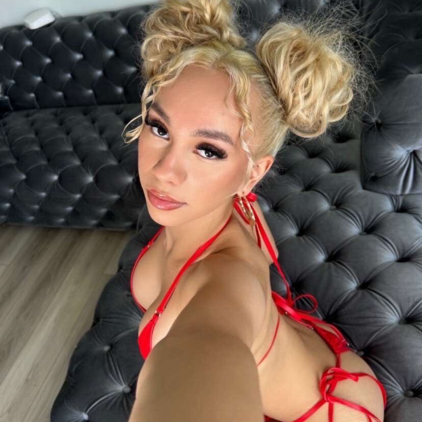 Christabel is Female Escorts. | Calgary | Alberta | Canada | escortsaffair.com 