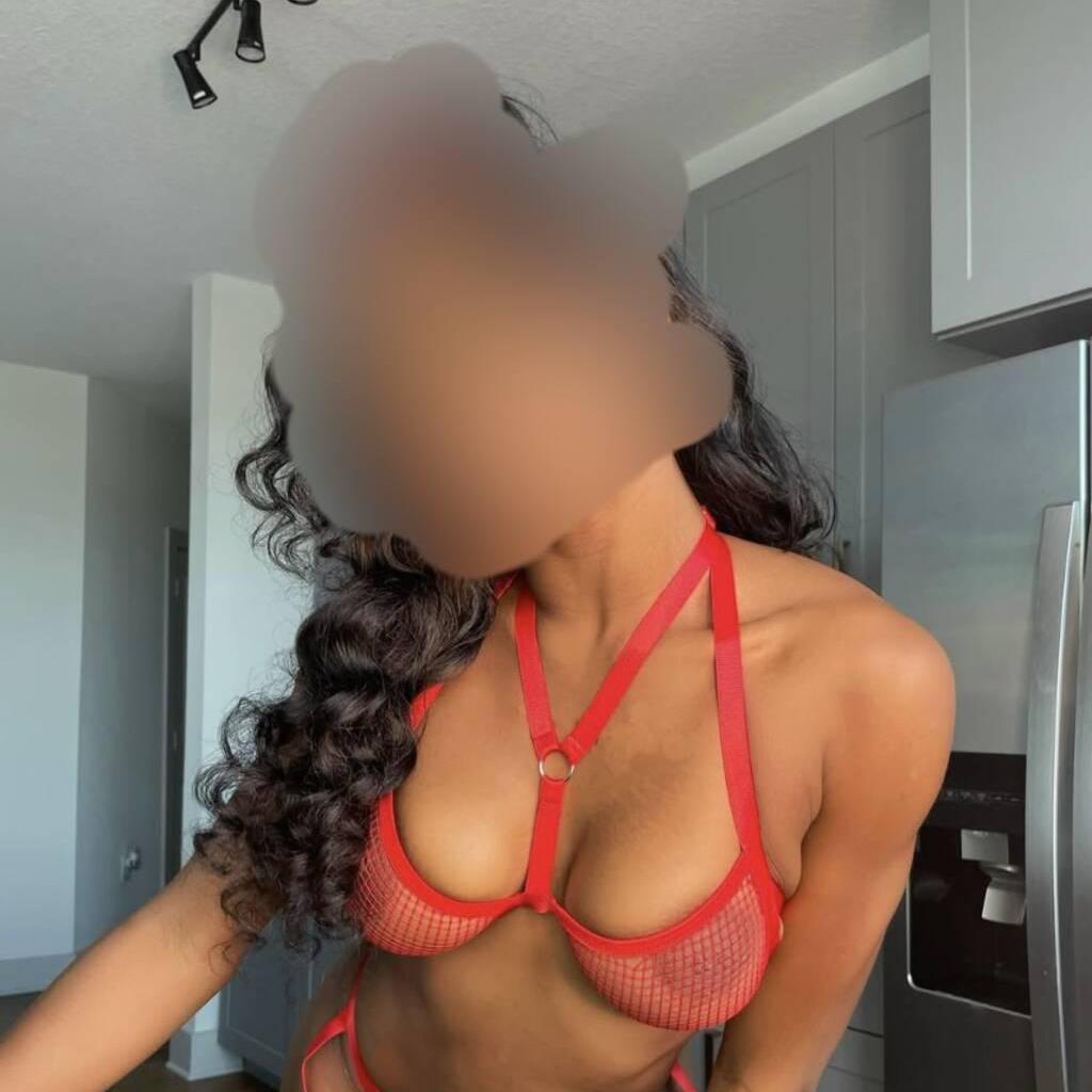 
                        Lennox
                     is Female Escorts. | Fredericton | New Brunswick | Canada | escortsaffair.com 