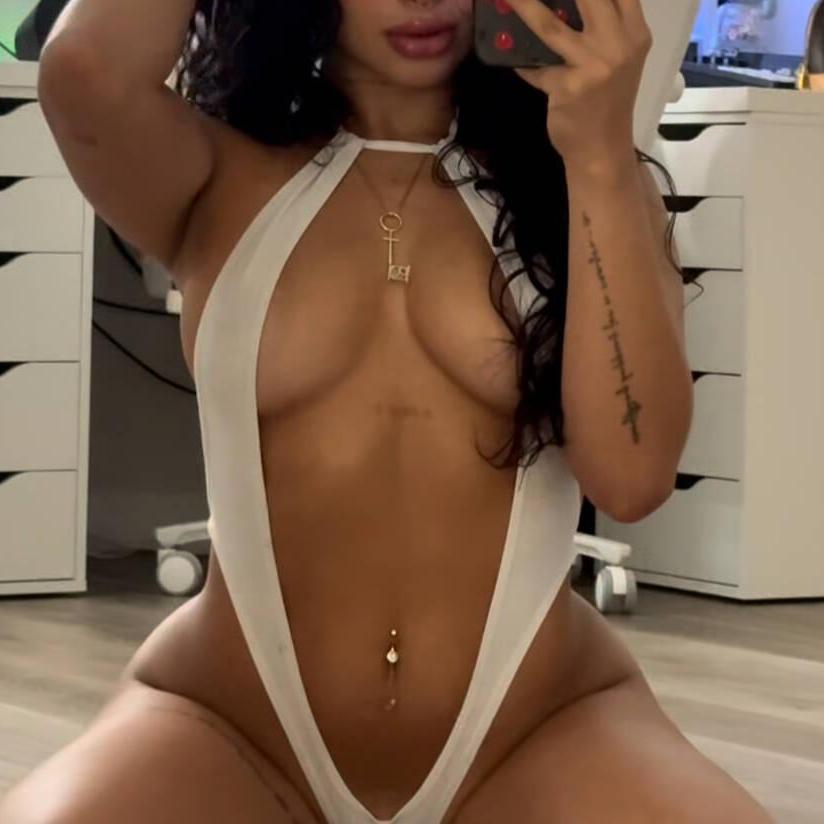 
                        bianca
                     is Female Escorts. | Vaughan | Ontario | Canada | escortsaffair.com 