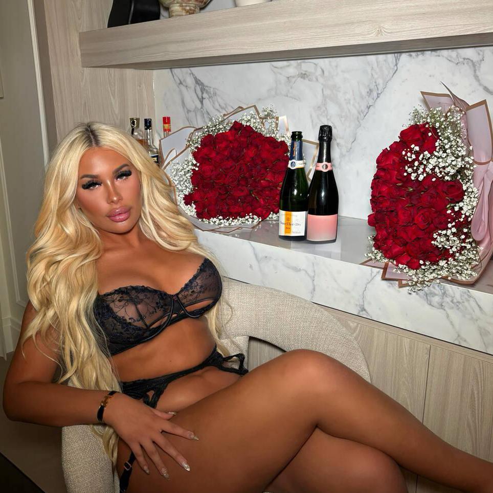 
                        Barbie Rose
                     is Female Escorts. | Burlington | Ontario | Canada | escortsaffair.com 