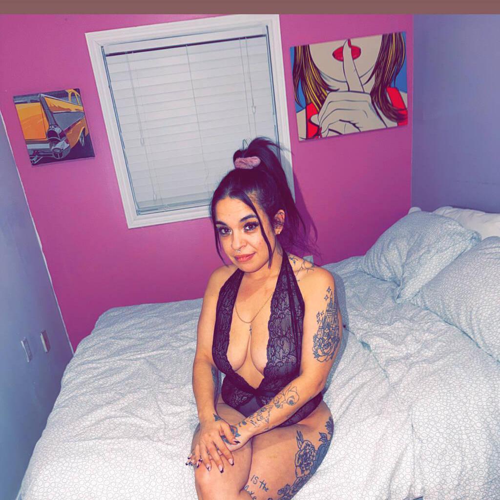 
                        Karma
                     is Female Escorts. | London | Ontario | Canada | escortsaffair.com 