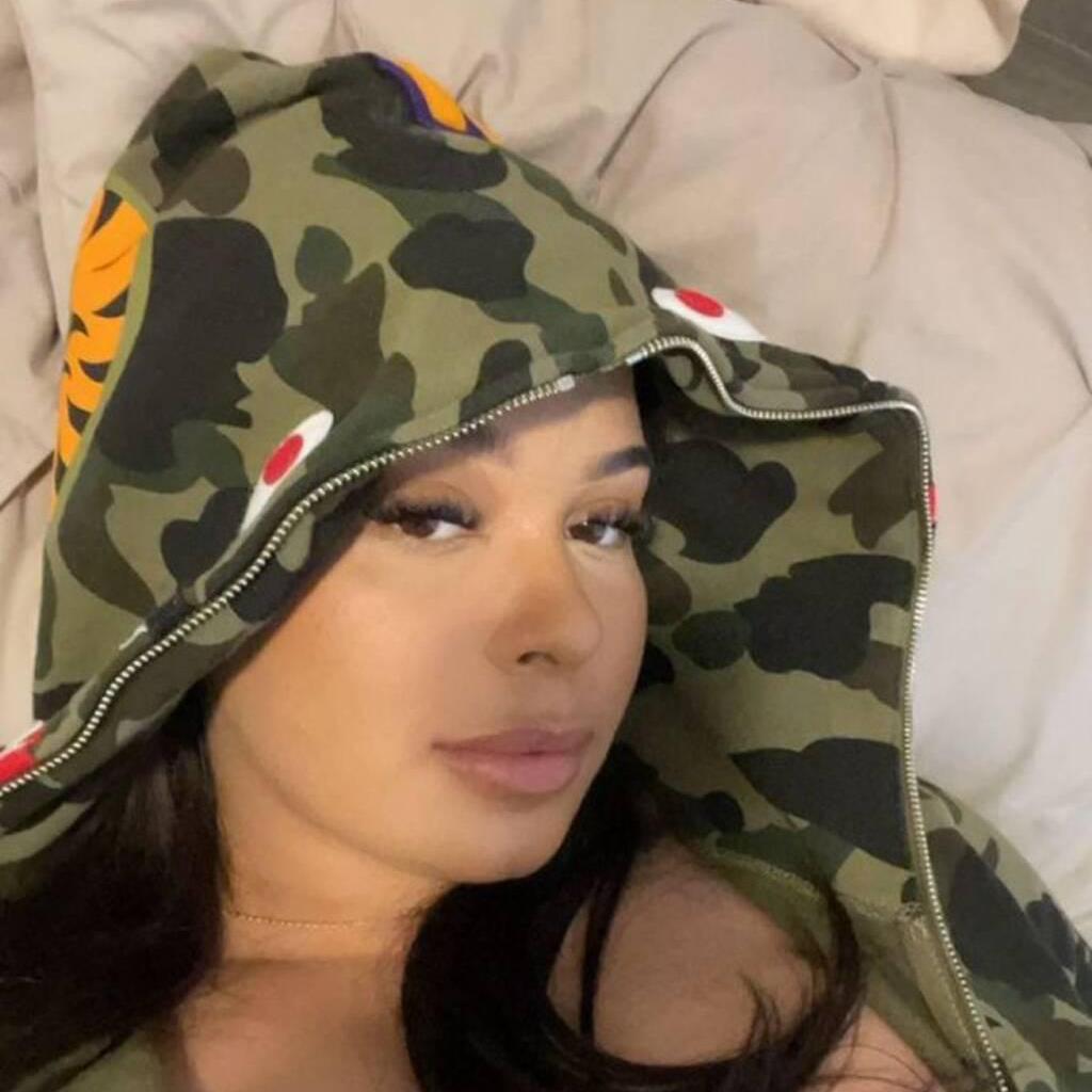 
                        Amalia
                     is Female Escorts. | Comox Balley | British Columbia | Canada | escortsaffair.com 