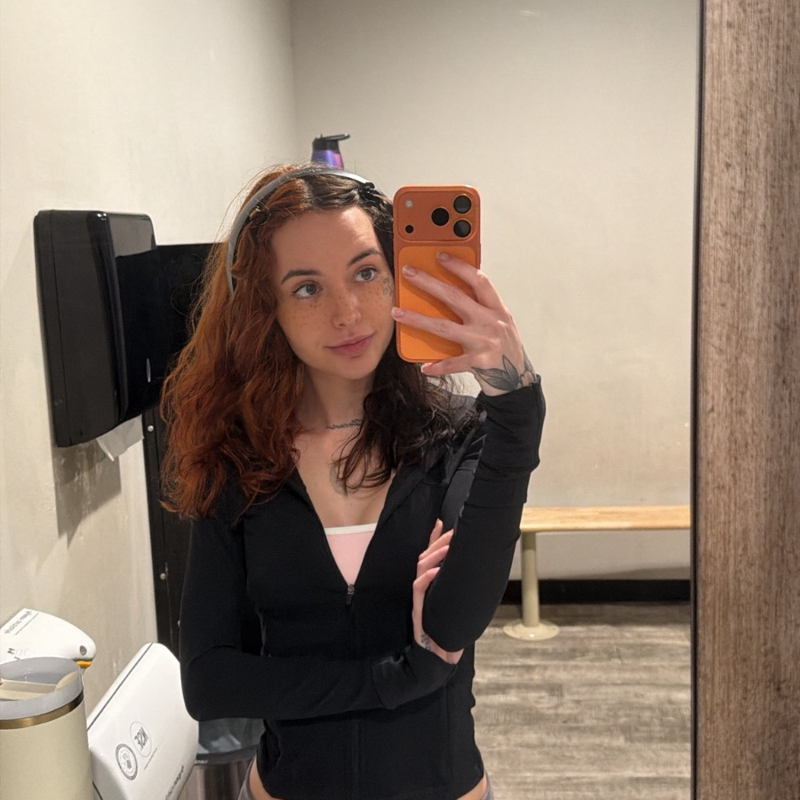 Linda is Female Escorts. | Redding | California | United States | escortsaffair.com 