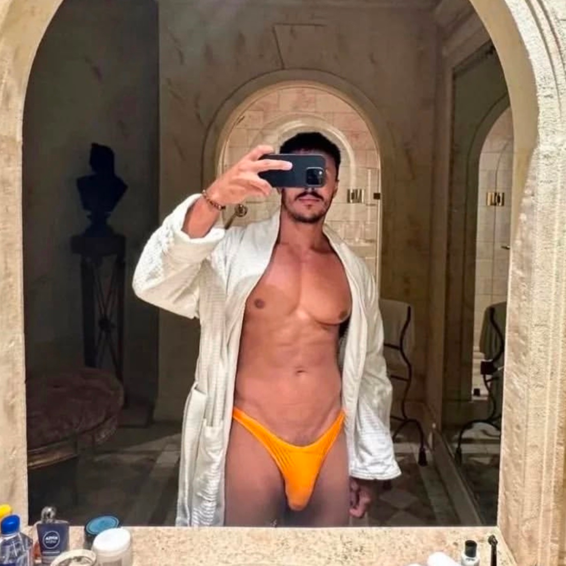 Bowden is Male Escorts. | San Diego | California | United States | escortsaffair.com 