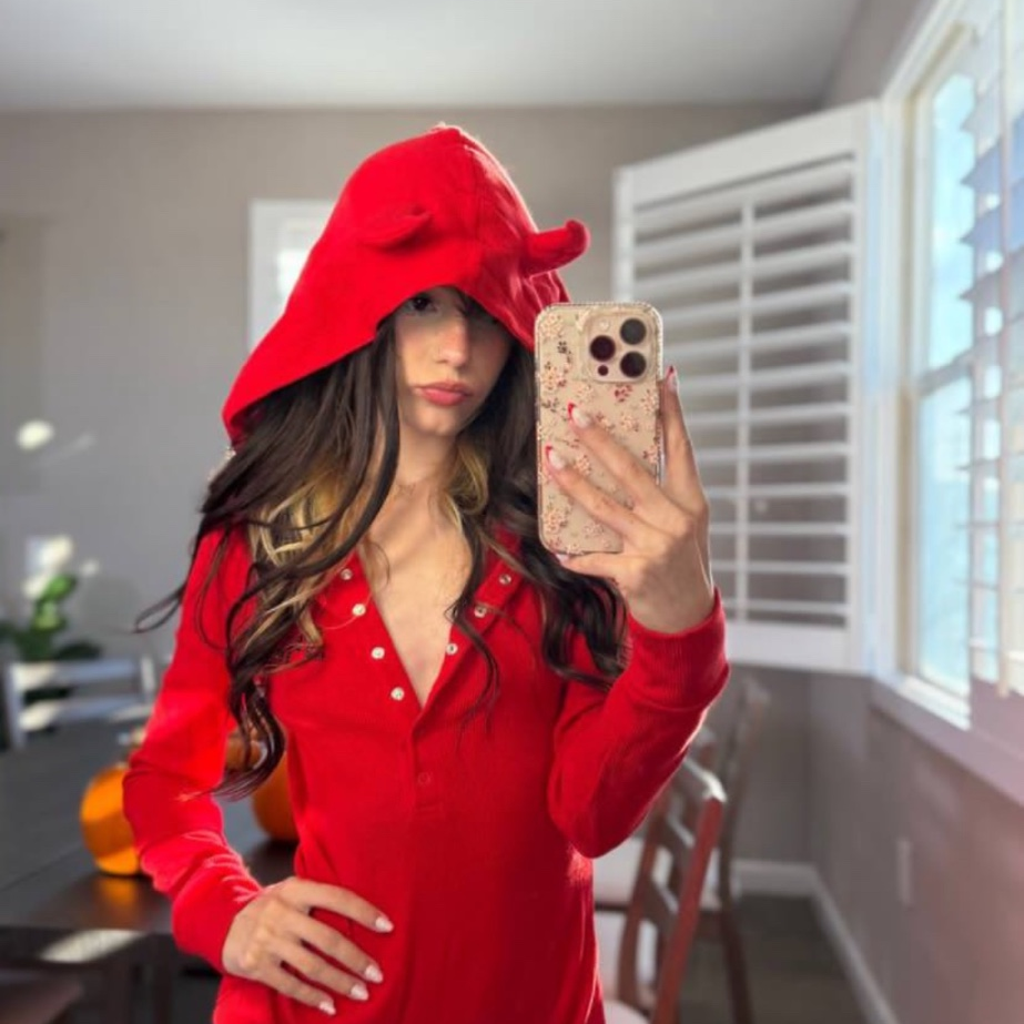 Sophia is Female Escorts. | Barrie | Ontario | Canada | escortsaffair.com 