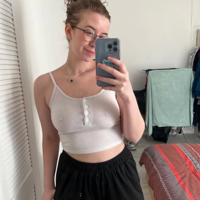 Charlotte is Female Escorts. | Redding | California | United States | escortsaffair.com 