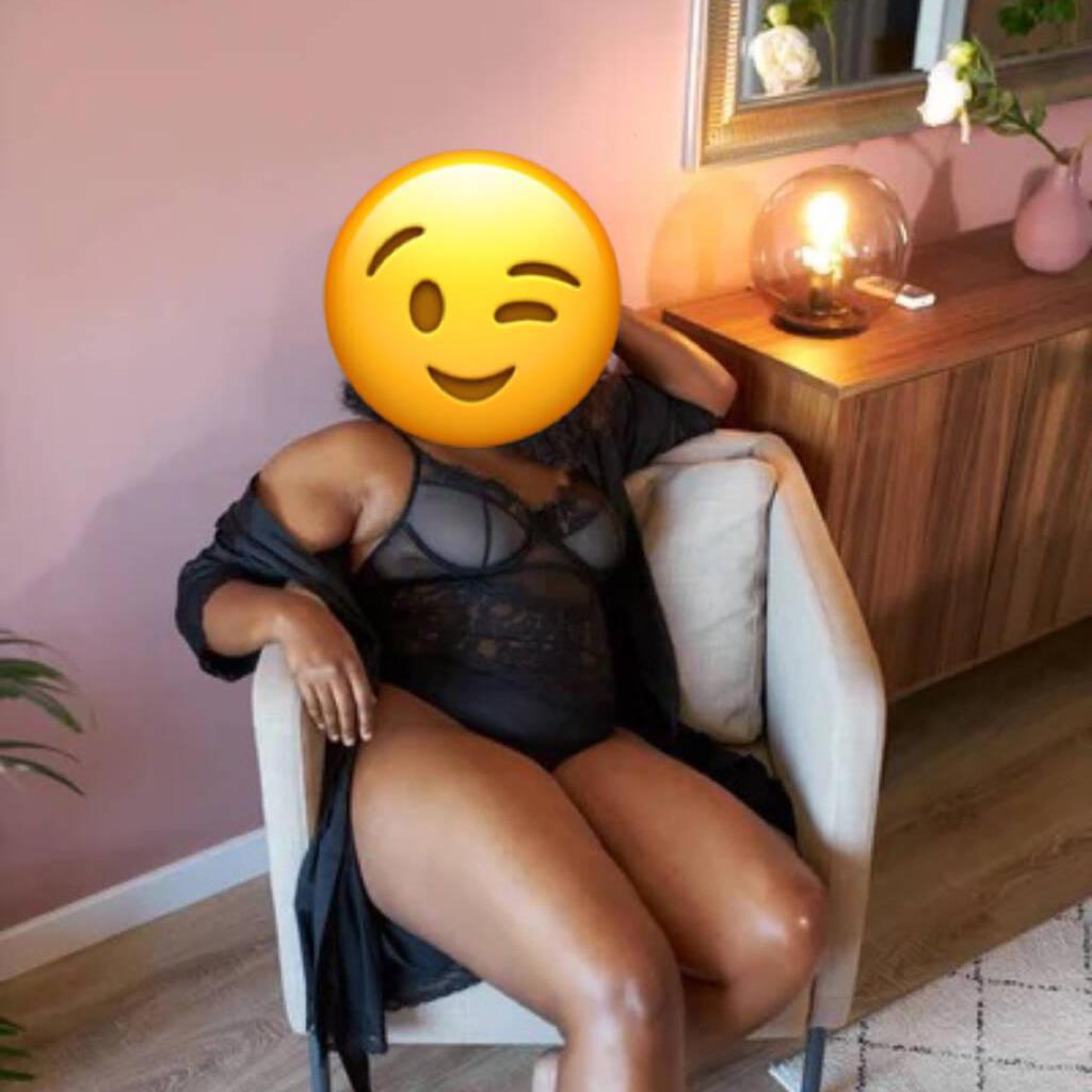 
                        Sarah
                     is Female Escorts. | Toronto | Ontario | Canada | escortsaffair.com 