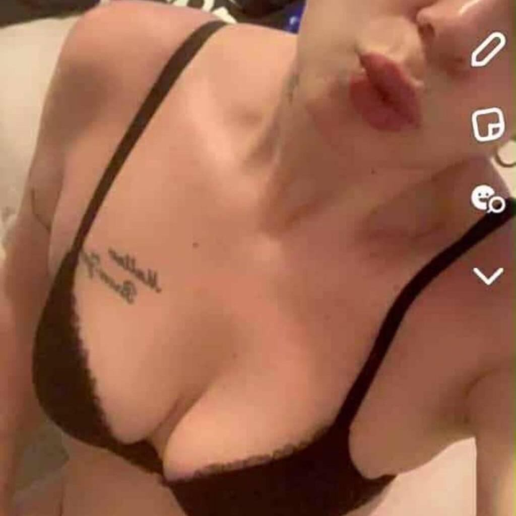 
                        Nichole
                     is Female Escorts. | windsor | Ontario | Canada | escortsaffair.com 