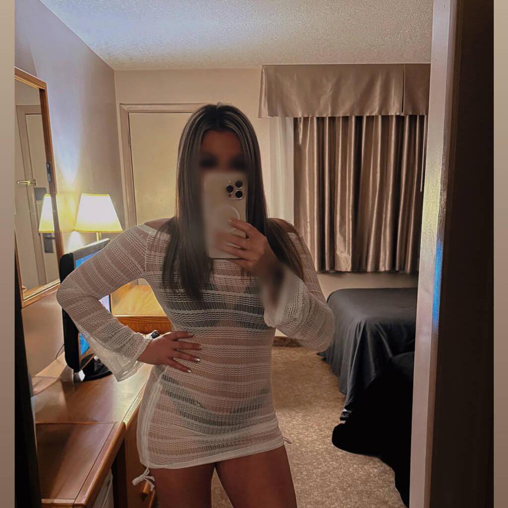 
                        Leighla Luxxx
                     is Female Escorts. | Calgary | Alberta | Canada | escortsaffair.com 