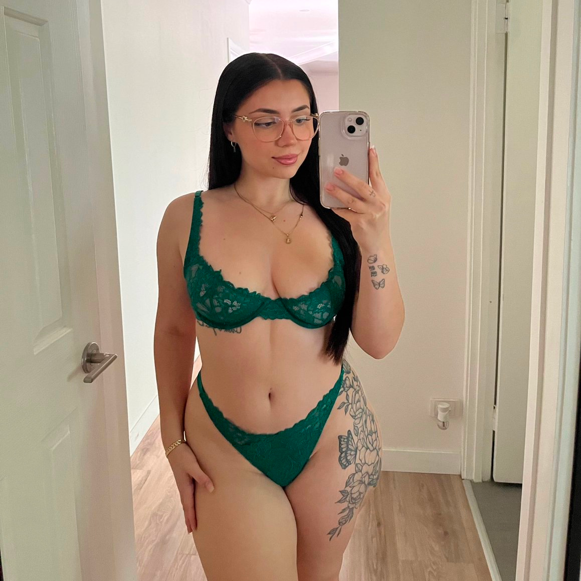 Becky is Female Escorts. | Lethbridge | Alberta | Canada | escortsaffair.com 