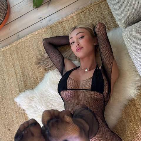 
                        Keenone
                     is Female Escorts. | Sunshine Coast | British Columbia | Canada | escortsaffair.com 