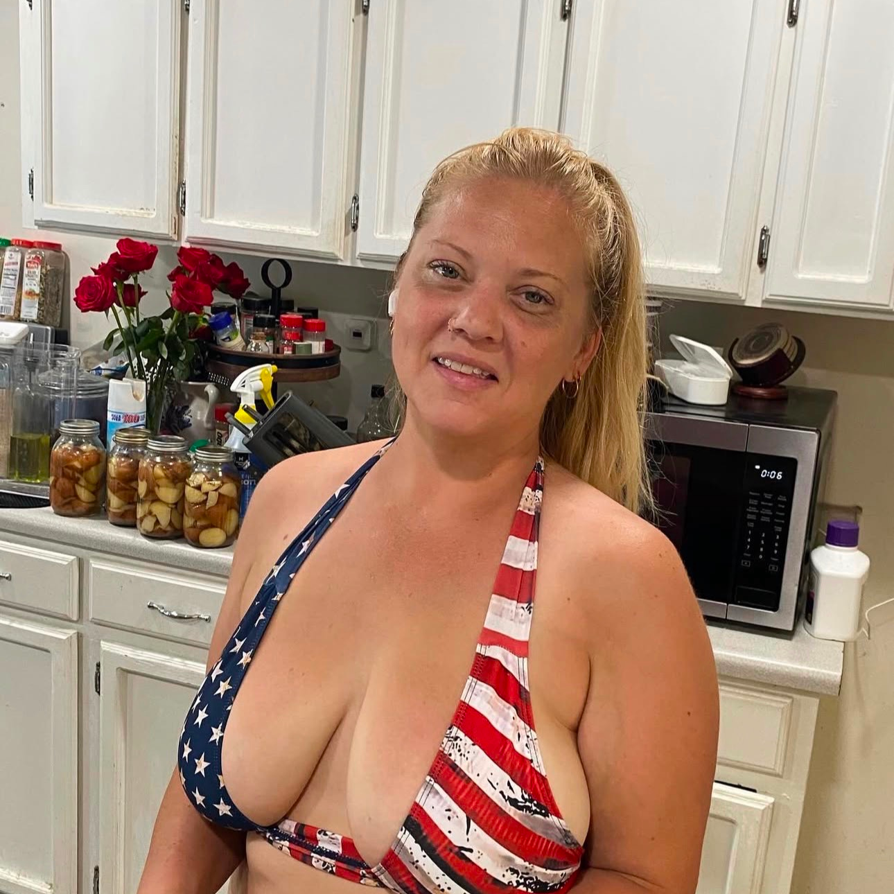 Alison is Female Escorts. | Winnipeg | Manitoba | Canada | escortsaffair.com 