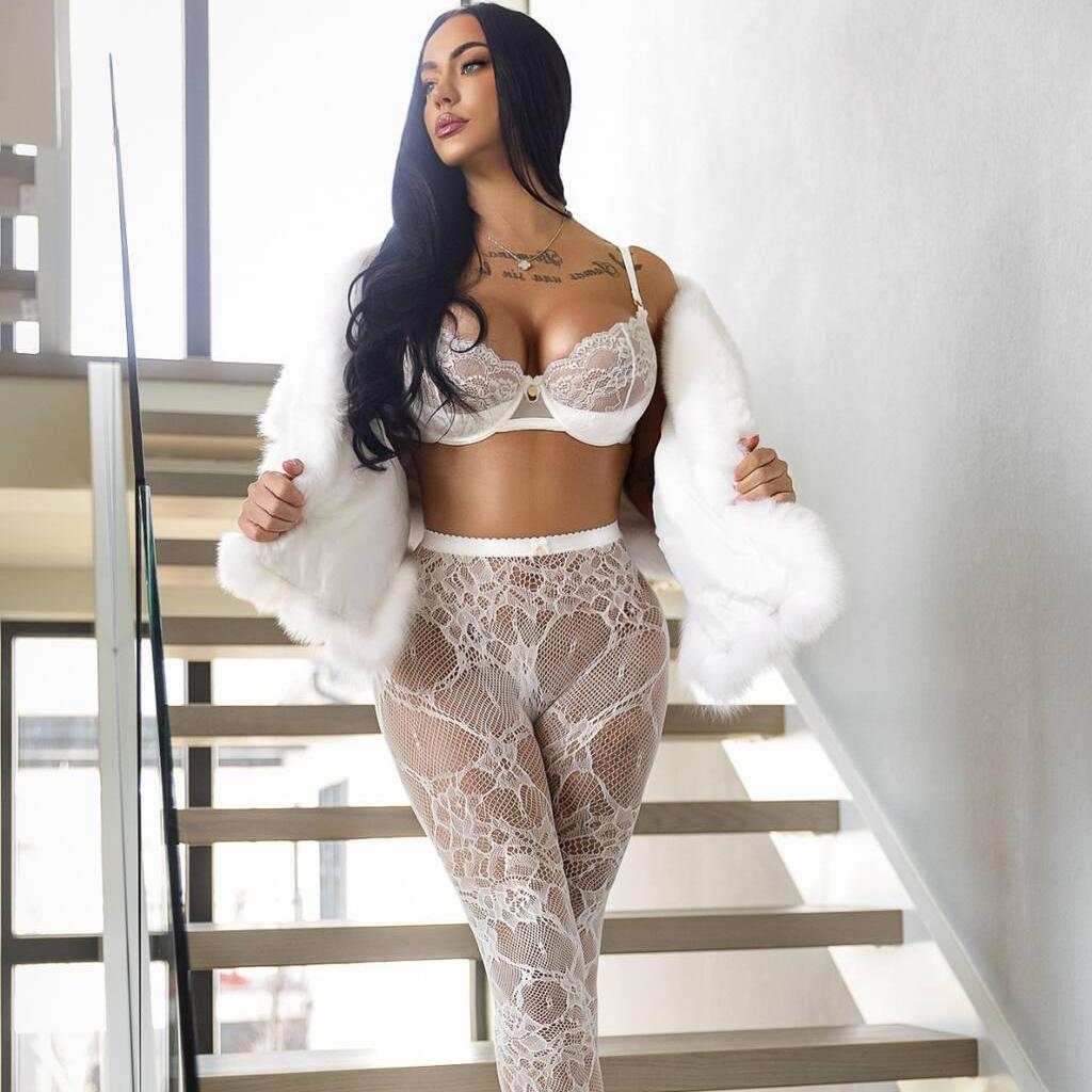 
                        Grace Elizabeth
                     is Female Escorts. | Edmonton | Alberta | Canada | escortsaffair.com 