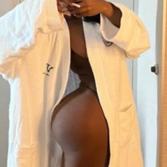 
                        Dior
                     is Female Escorts. | Thunder Bay | Ontario | Canada | escortsaffair.com 