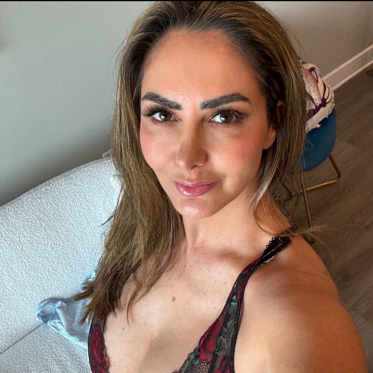 Suzanne is Female Escorts. | Santa Rosa | California | United States | escortsaffair.com 