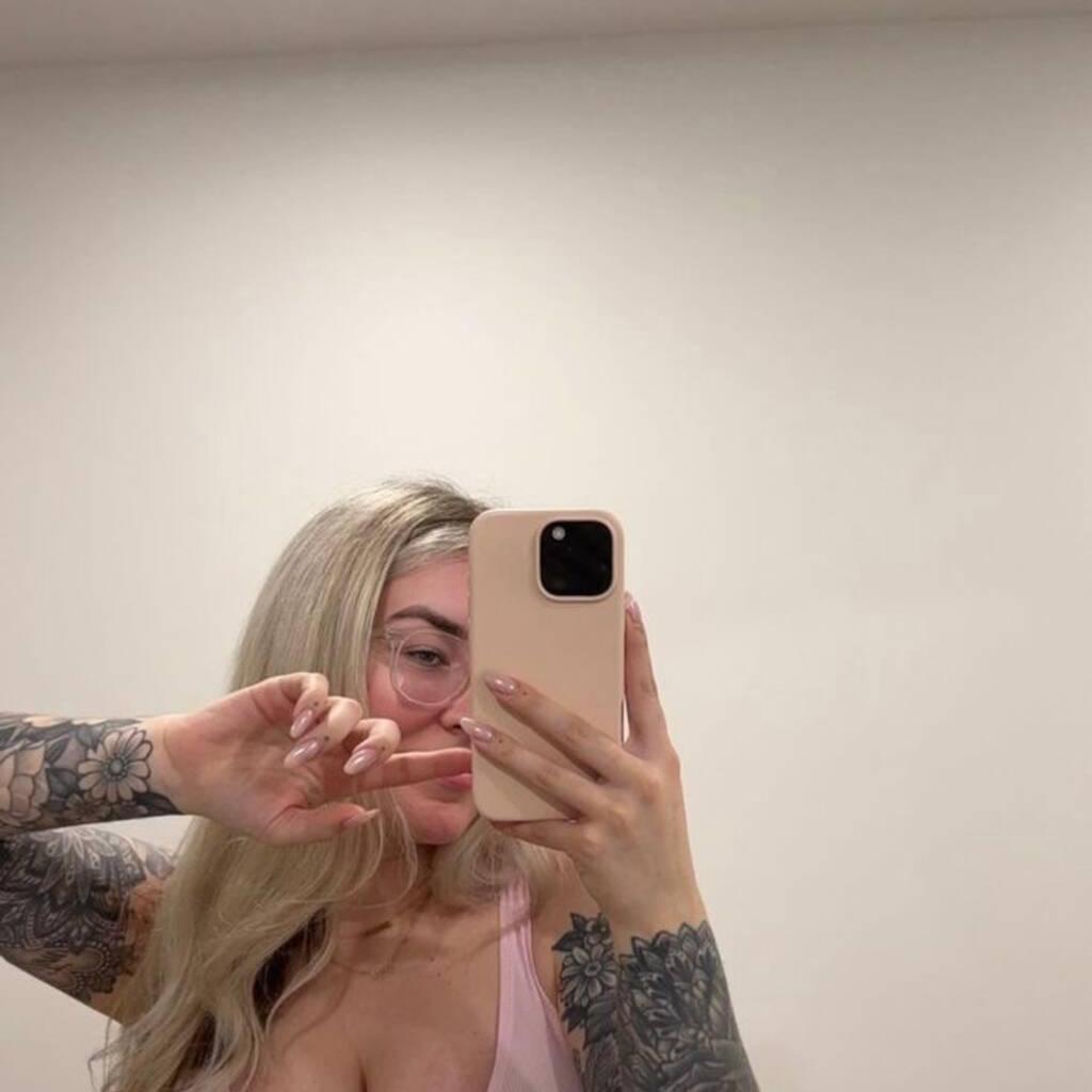 
                        Jenny
                     is Female Escorts. | Barrie | Ontario | Canada | escortsaffair.com 