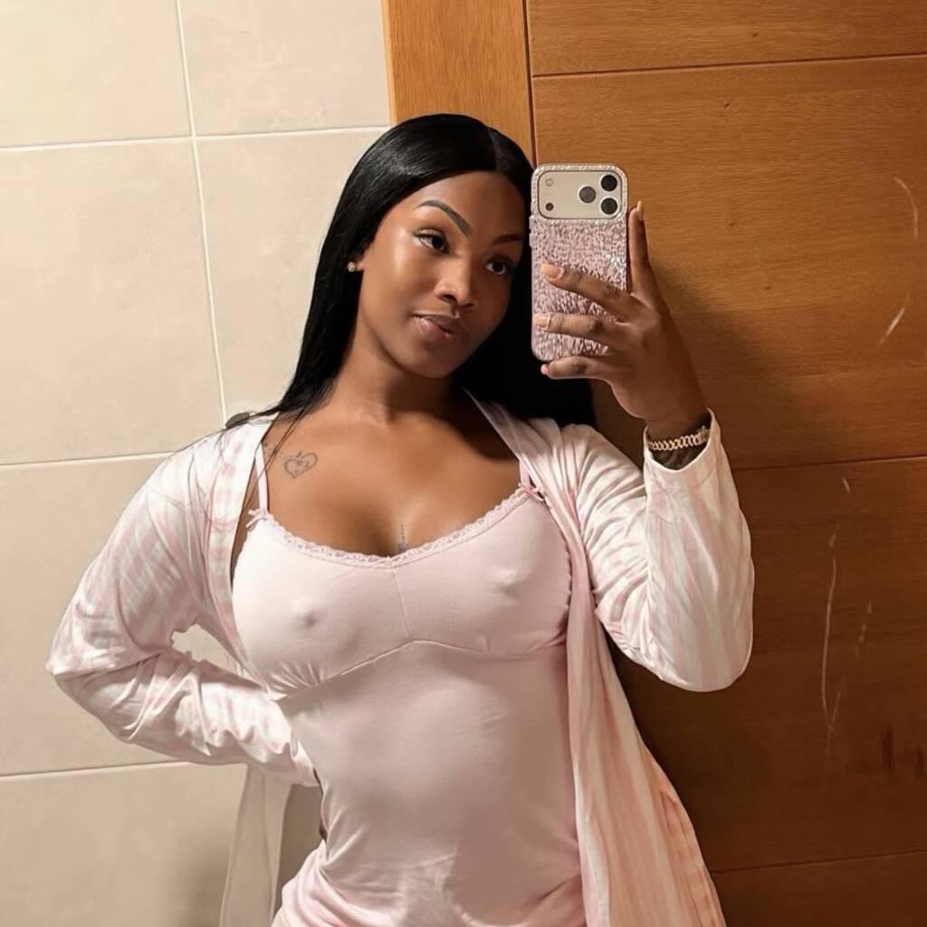 
                        chelsis
                     is Female Escorts. | London | Ontario | Canada | escortsaffair.com 